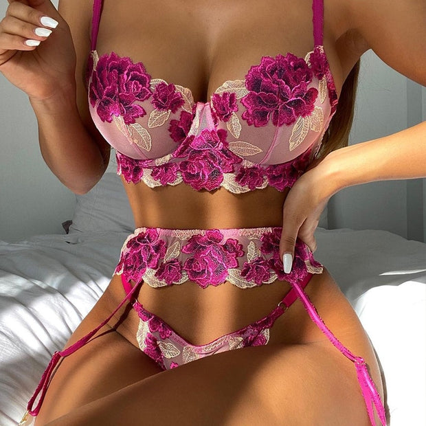 The Flowery Lace Set