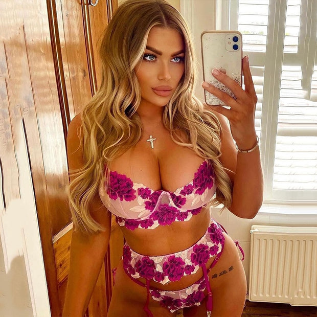 The Flowery Lace Set